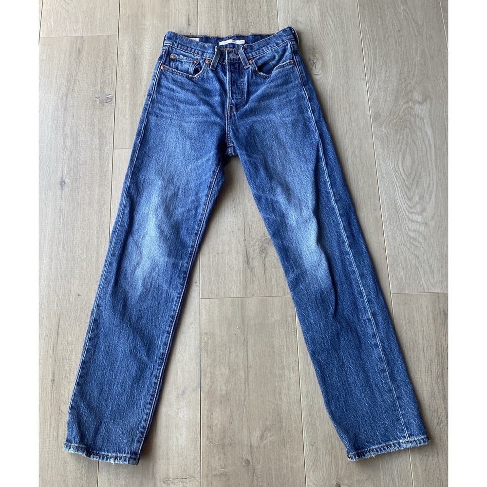 Levi's Wedgie Straight Jeans Womens 24 X 27 Mid Rise Snug Hip Thigh Med Wash